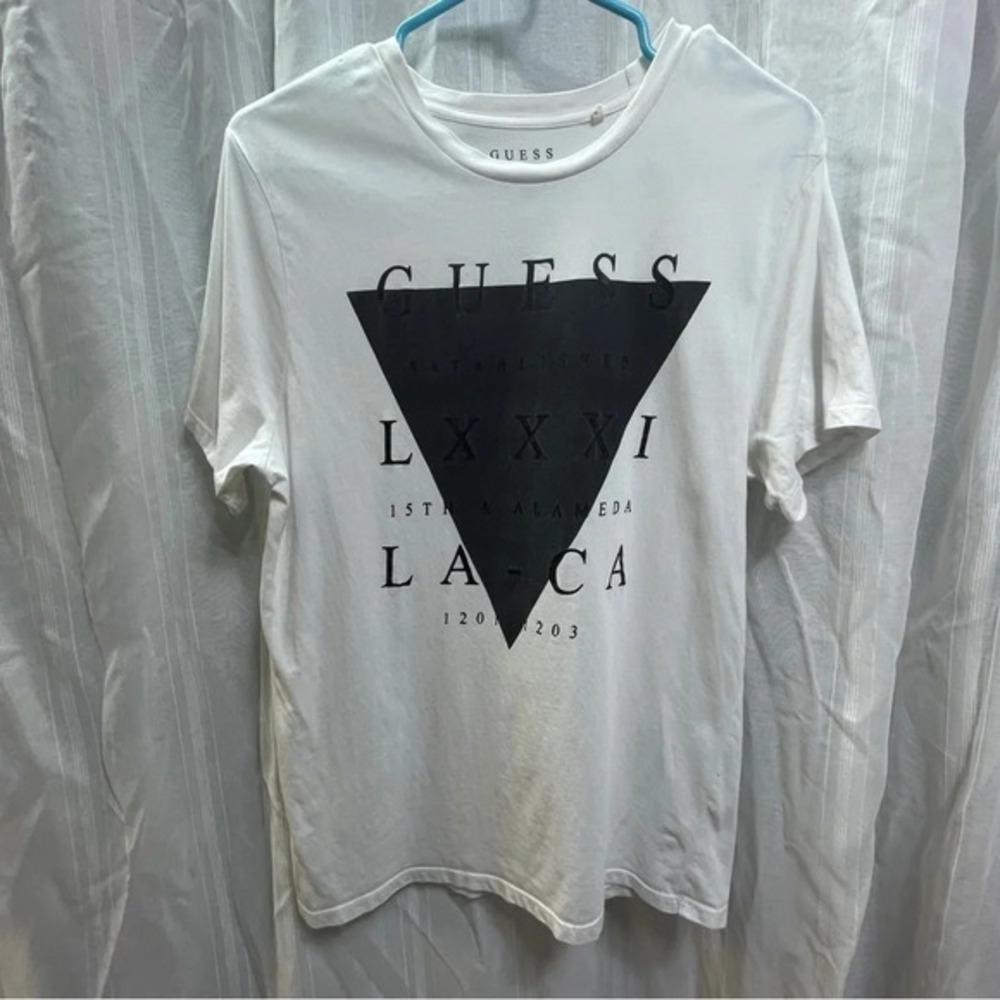 Guess shirt size medium